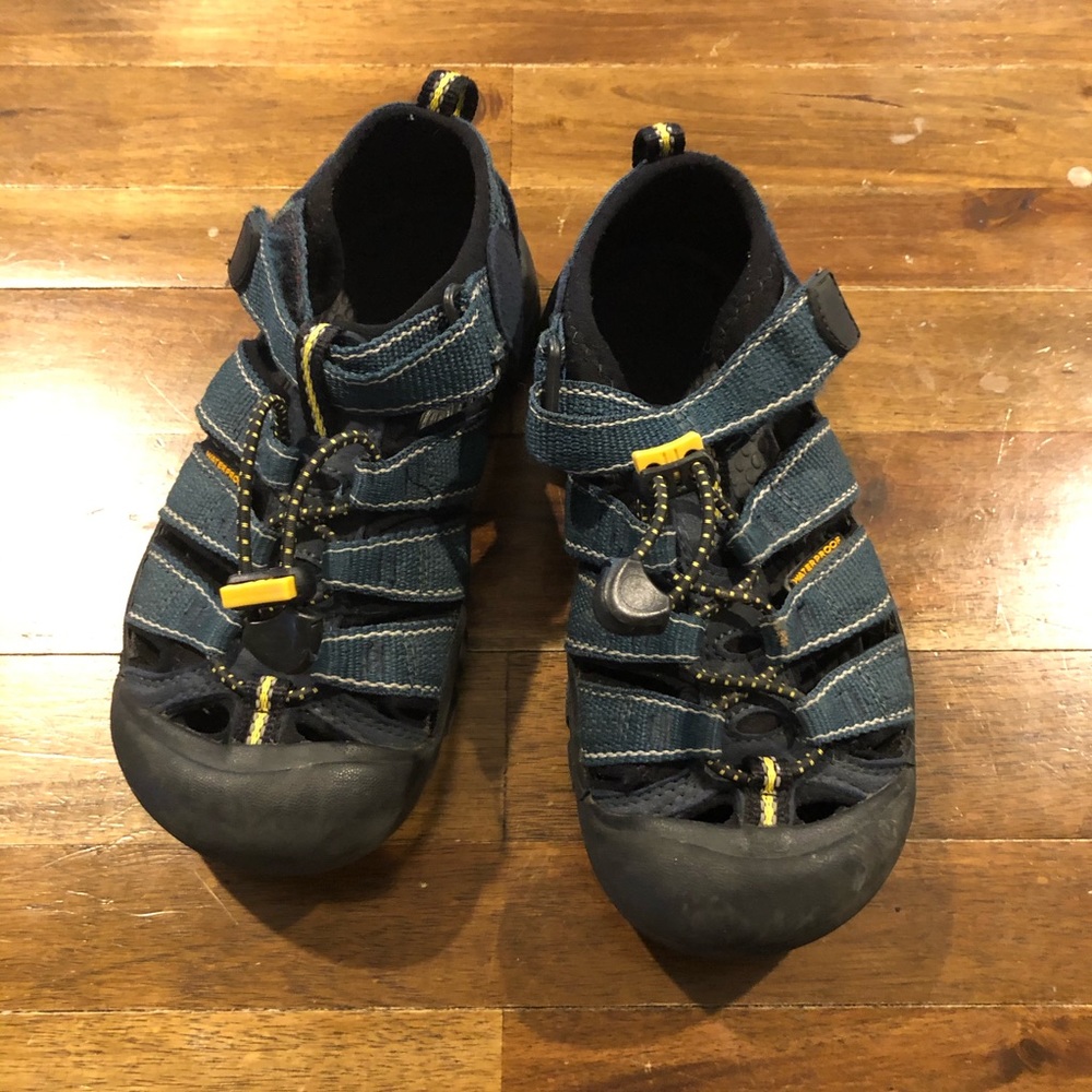 Kids Keen Sandals - Navy Blue, Size 1